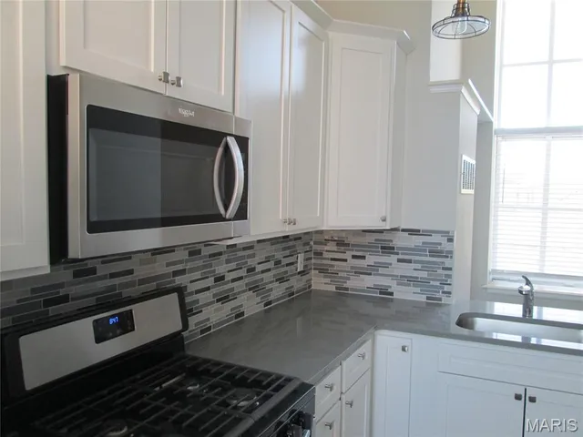 $1,425 | 1047 Lafayette Avenue, Unit E, St. Louis, MO 63104