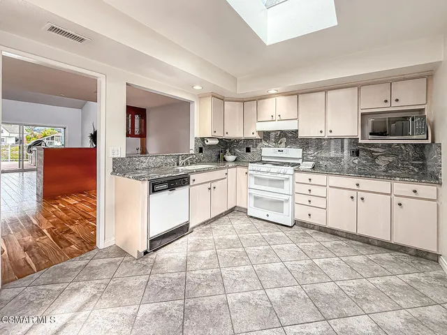 $1,850,000 | 2772 Lakeridge Lane, Westlake Village, CA 91361