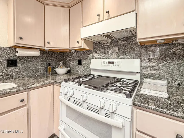 $1,850,000 | 2772 Lakeridge Lane, Westlake Village, CA 91361