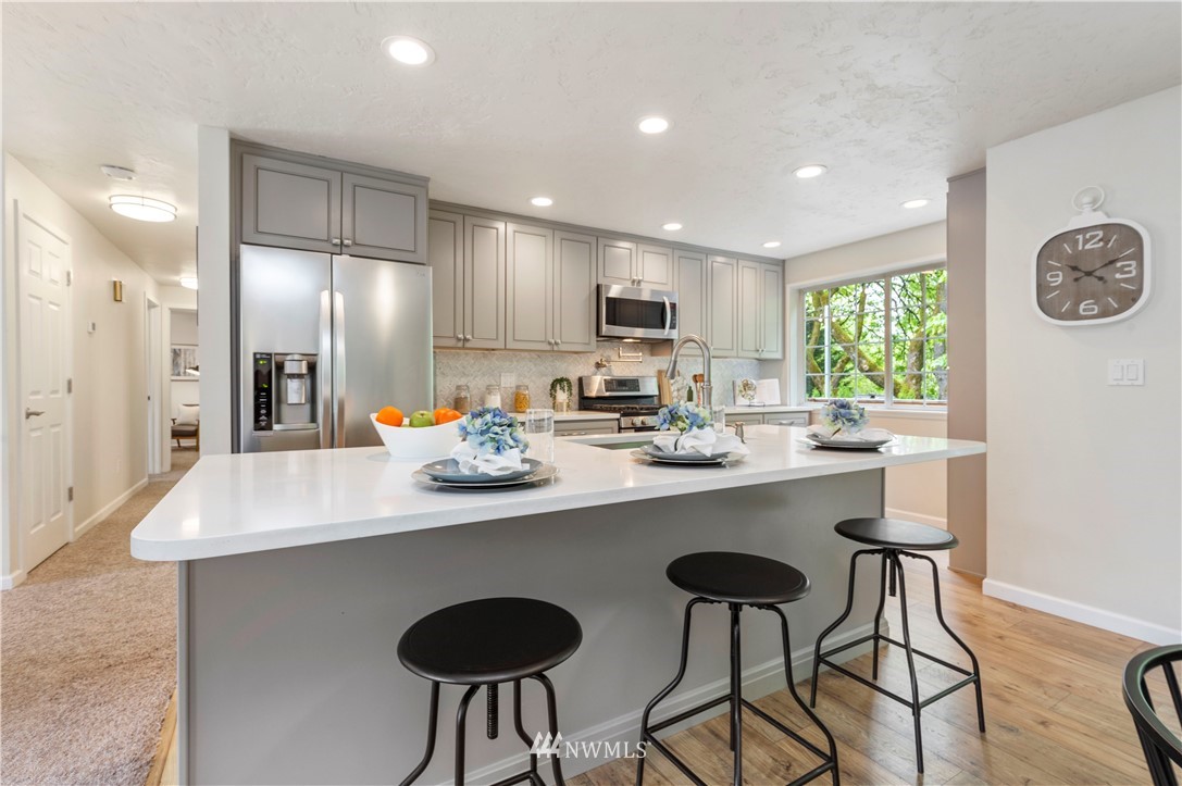 15719 118th Place Northeast Bothell, WA 98011 - Photo 13 of 37