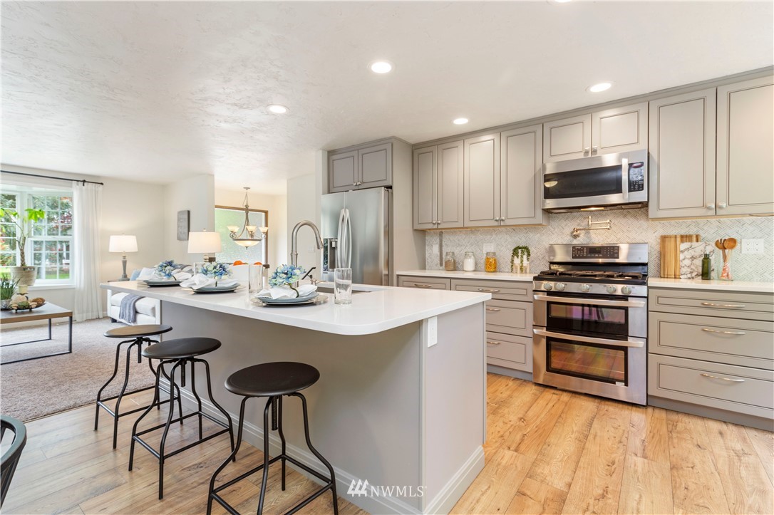 15719 118th Place Northeast Bothell, WA 98011 - Photo 14 of 37