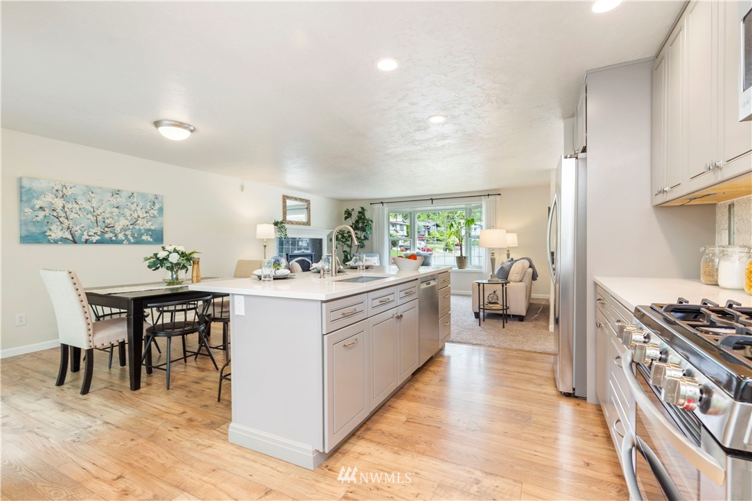 15719 118th Place Northeast Bothell, WA 98011 - Photo 16 of 37