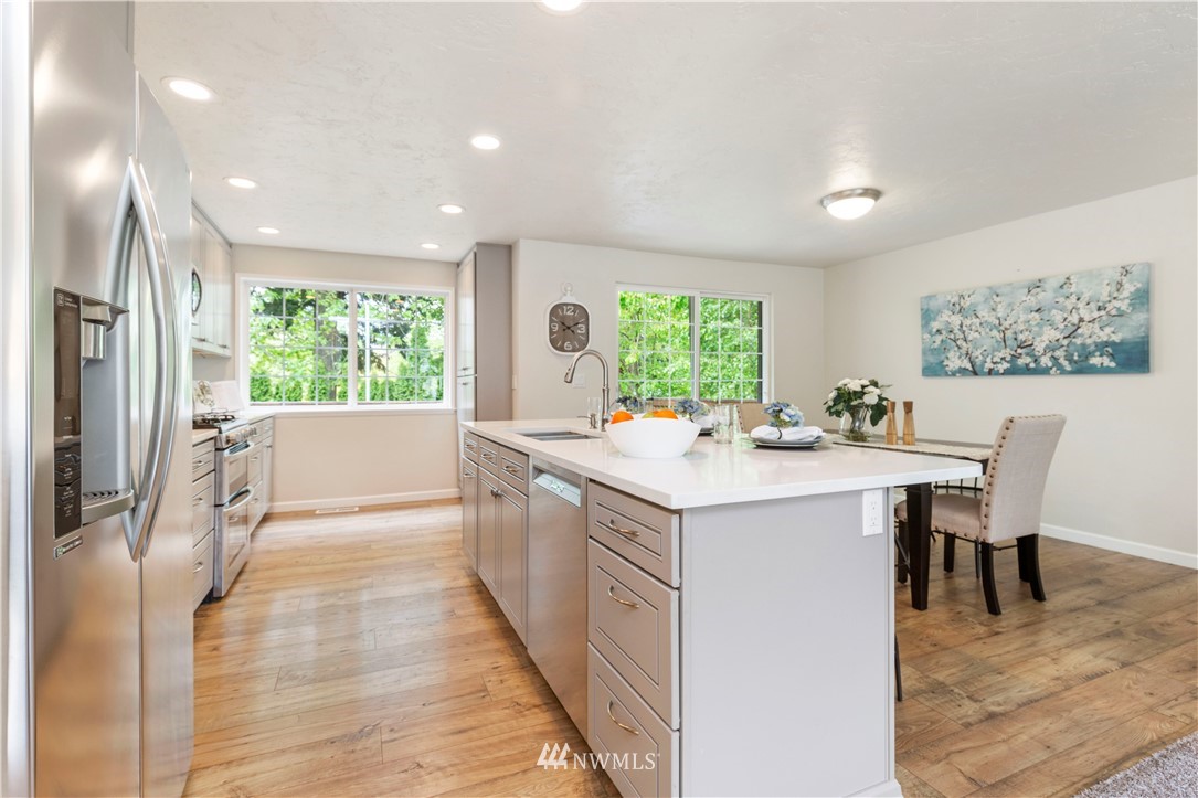 15719 118th Place Northeast Bothell, WA 98011 - Photo 17 of 37