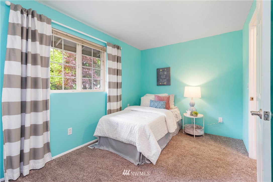15719 118th Place Northeast Bothell, WA 98011 - Photo 22 of 37