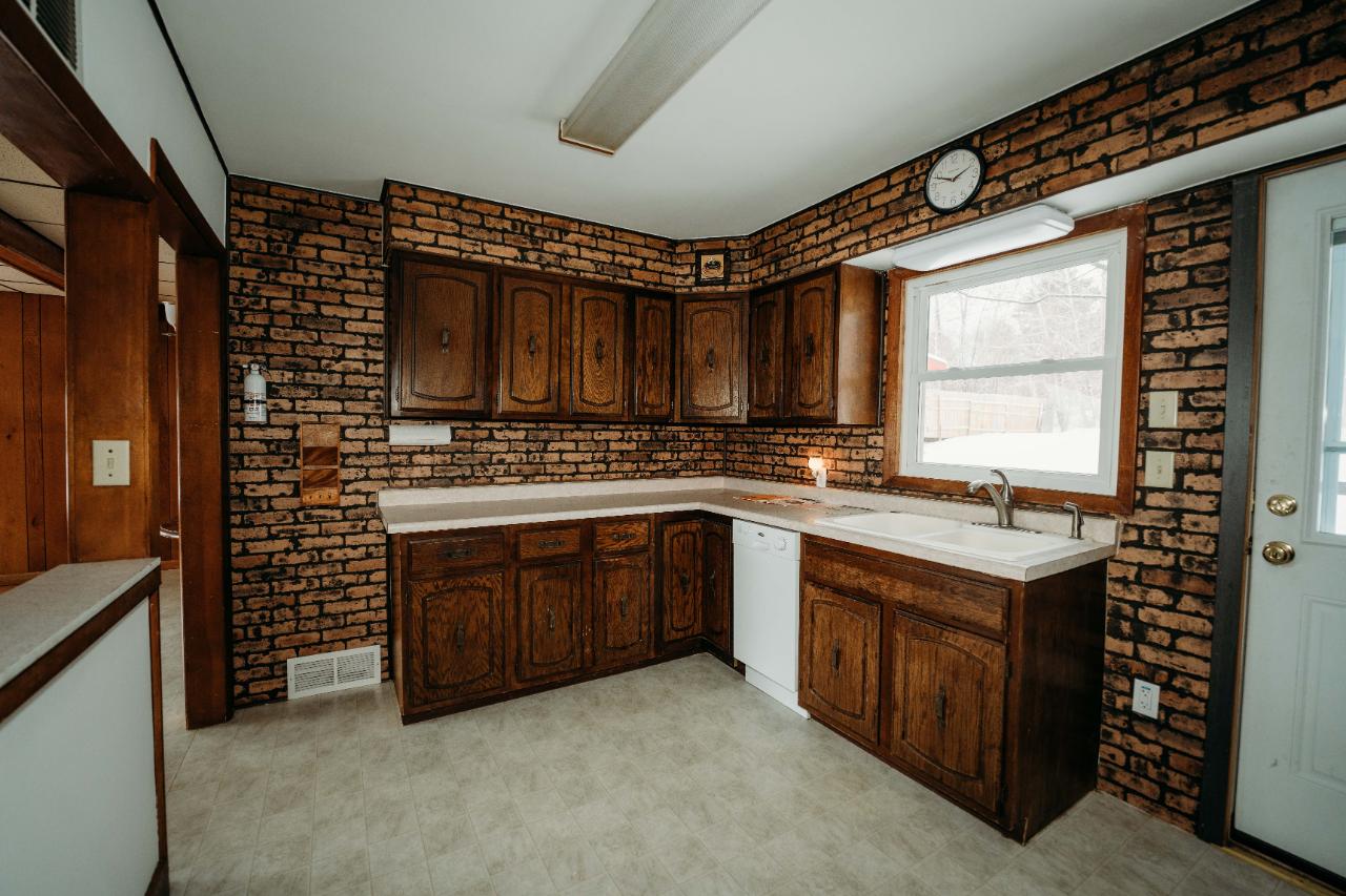 118 Sutliff Avenue Rhinelander, WI 54501 - Photo 8 of 13 Gallery Image 8