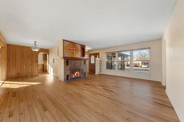 $274,900 | 207 Shumway Avenue, Faribault, MN 55021