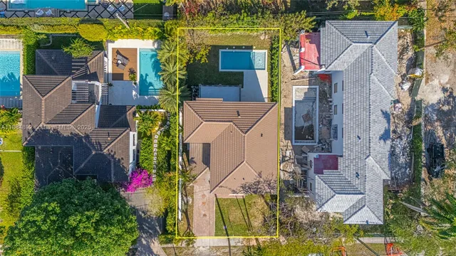 $2,740,000 | 2523 Red Road, Miami, FL 33134