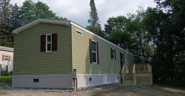 $184,900 | 6 Braley Drive, Enfield, NH 03748