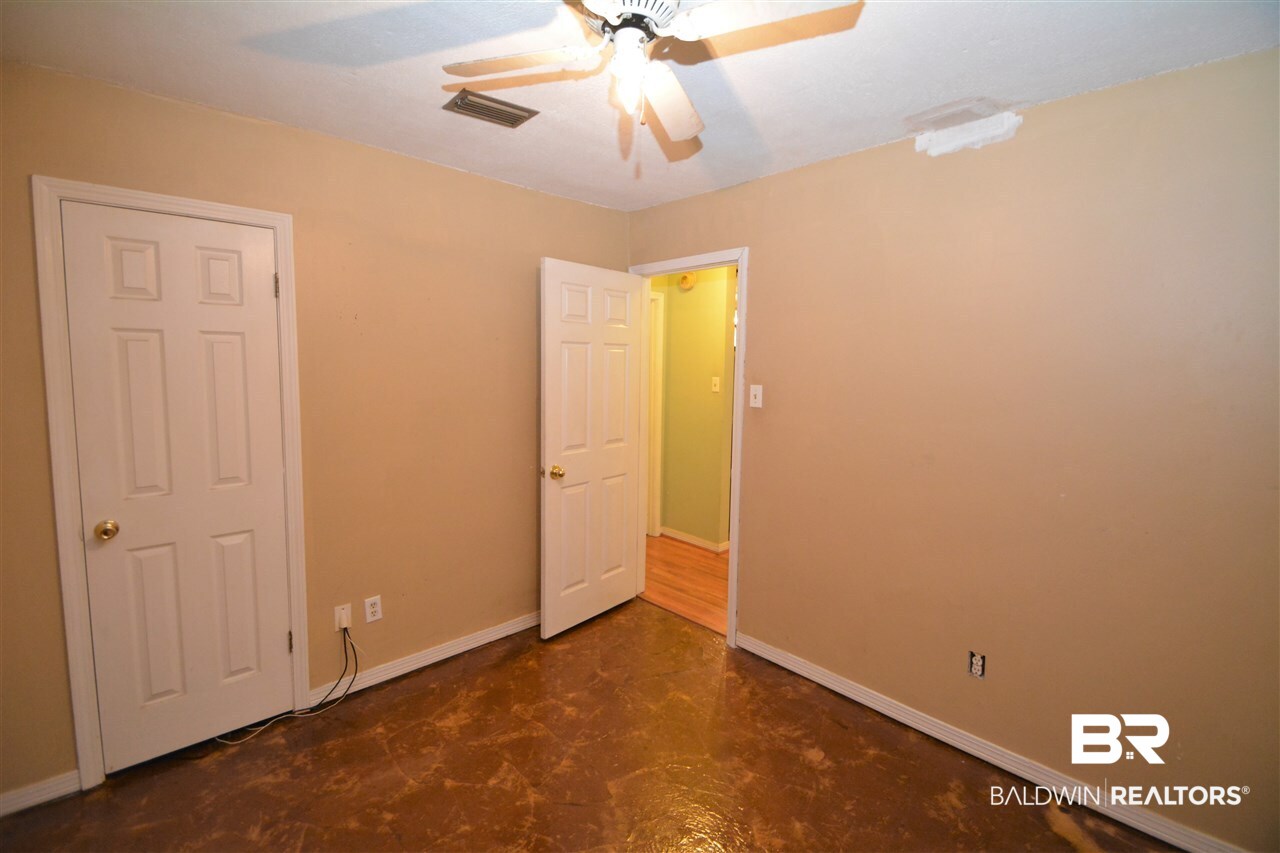 605 Mandrell Street Mobile, AL 36606 - Photo 19 of 25