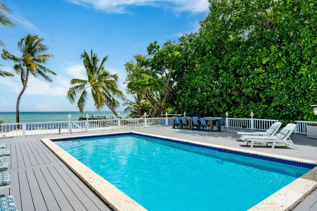 $6,700,000 | 109 Columbus Drive, Islamorada, FL 33036