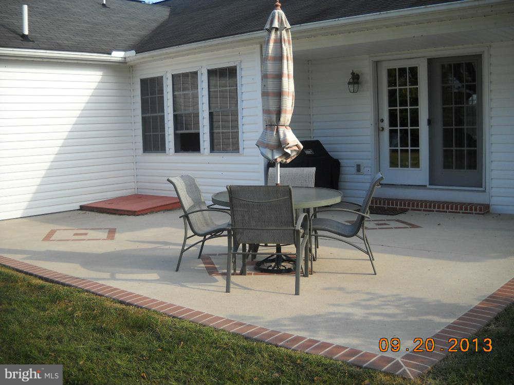 642 Doe Run Road Inwood, WV 25428 - Photo 5 of 25 Exterior (Rear)