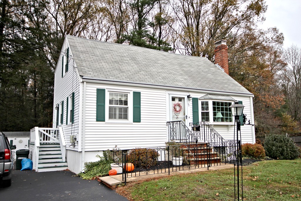 35 Hillsdale Road Holbrook, MA 02343 - Photo 1 of 17