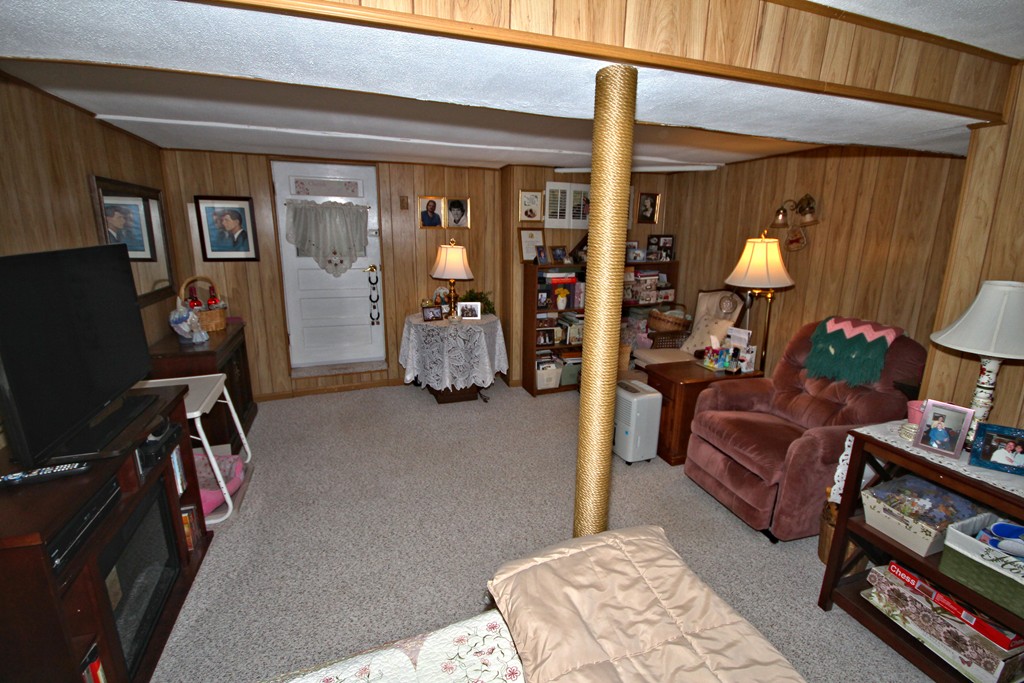 35 Hillsdale Road Holbrook, MA 02343 - Photo 16 of 17