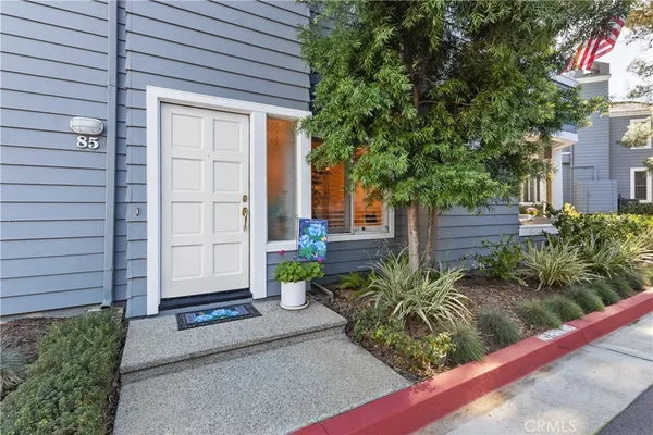 a view of a entryway door of the house