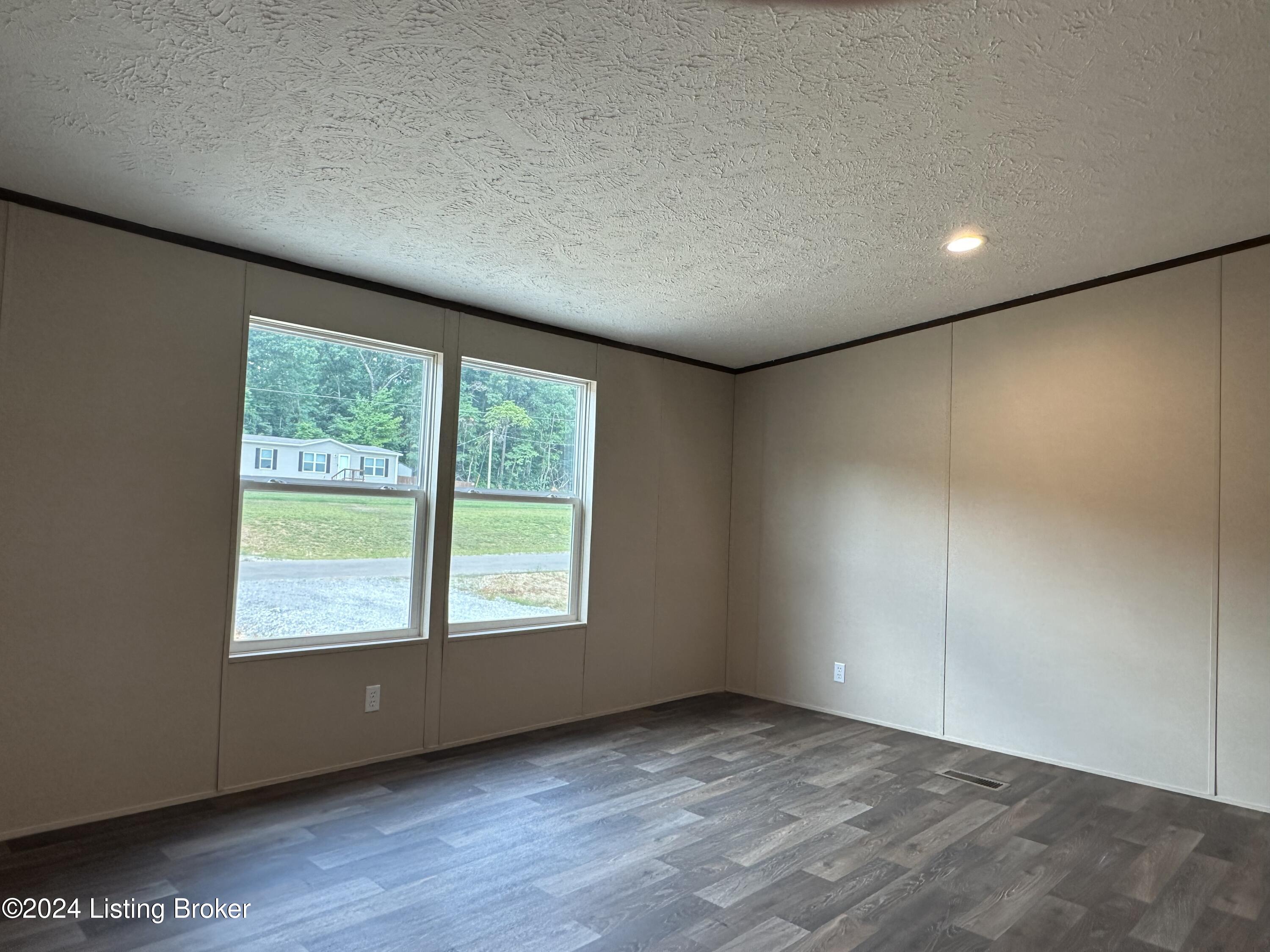 580 Webster Road Campbellsville, KY 42718 - Photo 23 of 38 IMG_4603