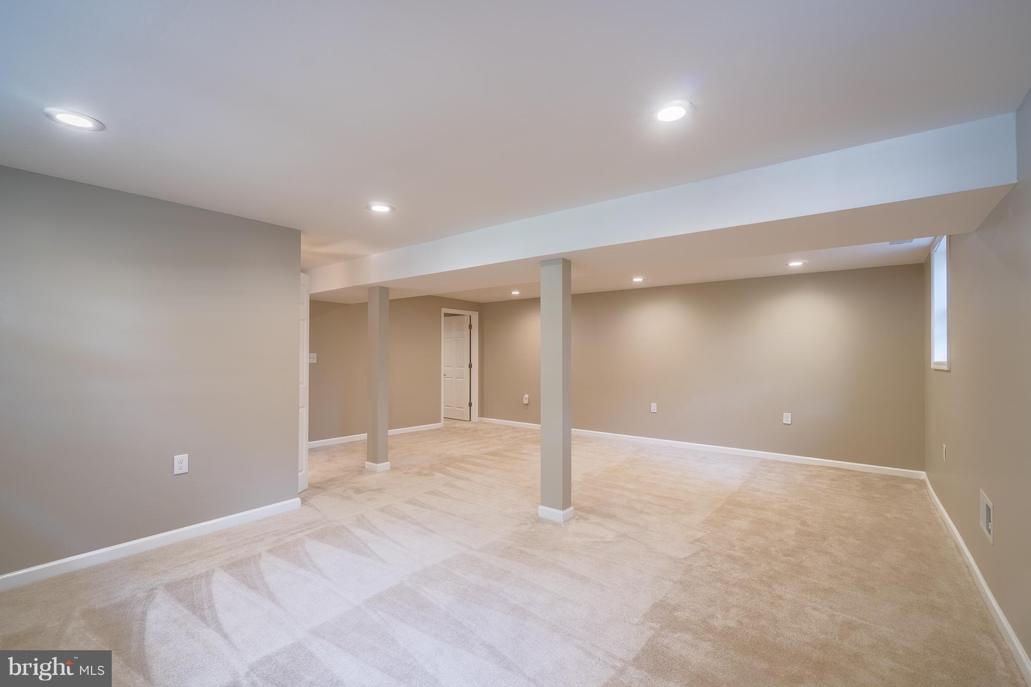 5413 Trent Street Clinton, MD 20735 - Photo 18 of 29 Family Room