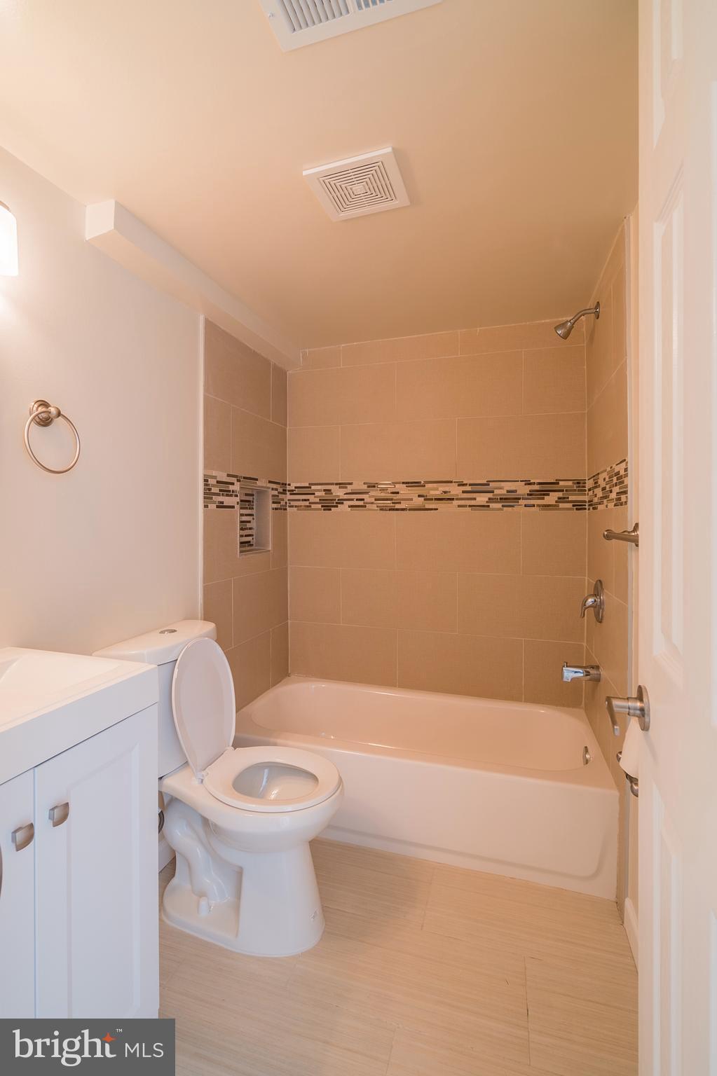 5413 Trent Street Clinton, MD 20735 - Photo 22 of 29 Bath