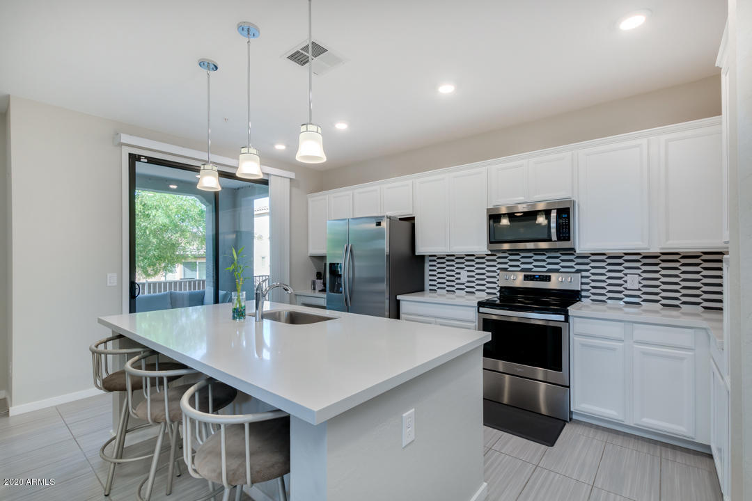 3900 East Baseline Road, Unit 161 Phoenix, AZ 85042 - Photo 3 of 28 08-Baseline
