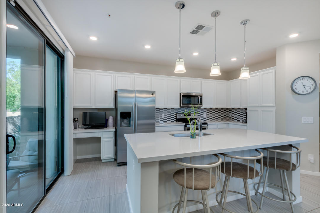 3900 East Baseline Road, Unit 161 Phoenix, AZ 85042 - Photo 8 of 28 10-Baseline