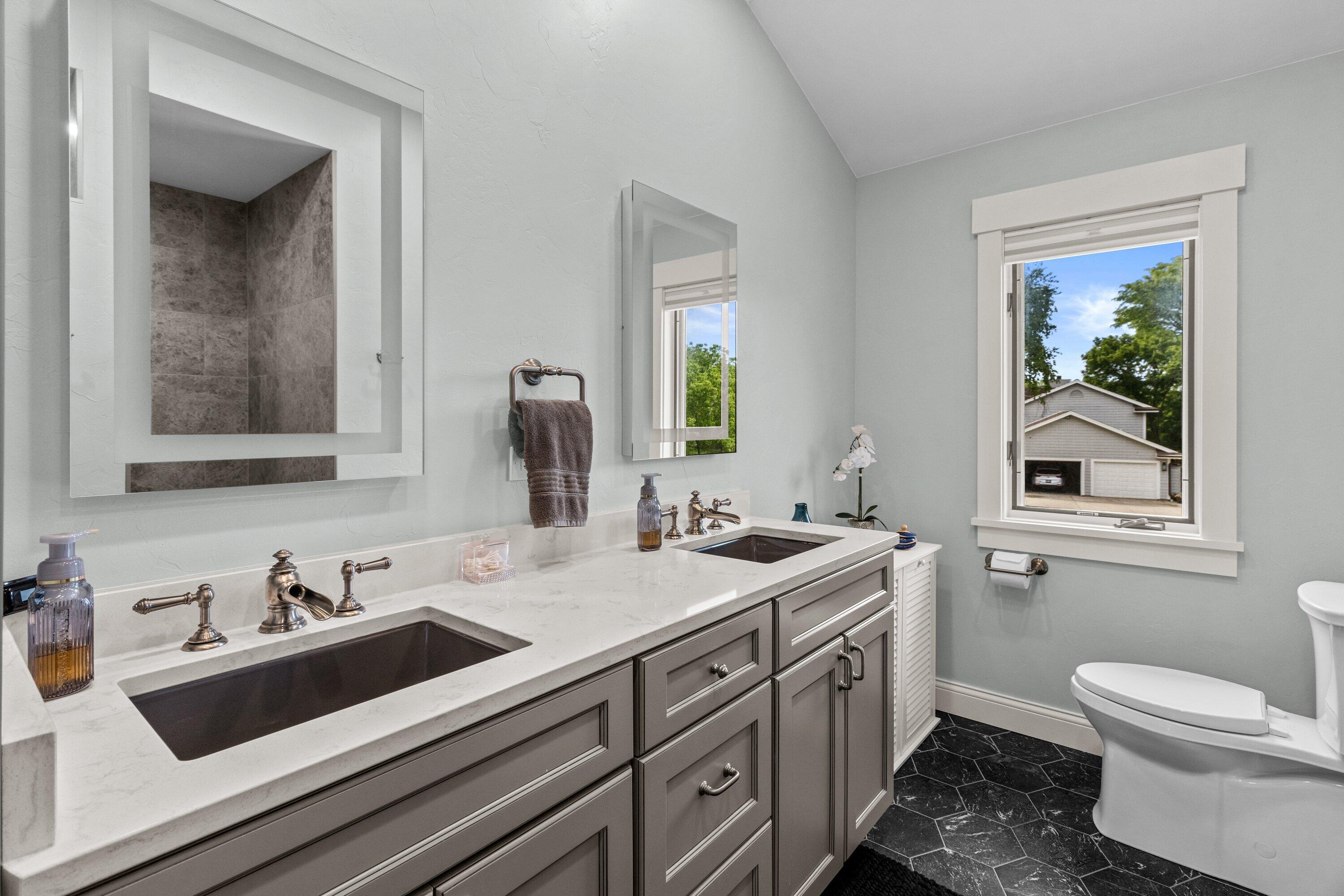 W318N377 Whitetail Run Delafield, WI 53018 - Photo 41 of 61 Primary Bathroom with Heated Floors