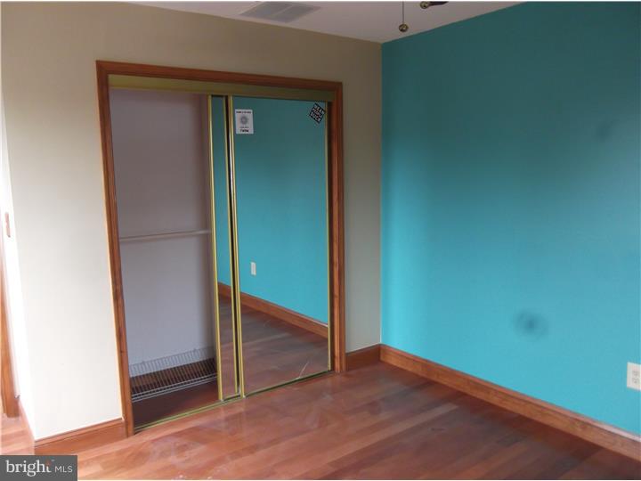 17 Ridgley Street Mount Holly, NJ 08060 - Photo 11 of 15