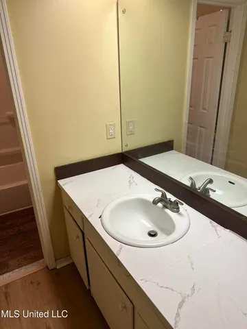 $1,325 | 1117 Woodfield Drive, Jackson, MS 39211