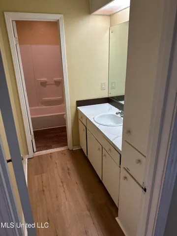 $1,325 | 1117 Woodfield Drive, Jackson, MS 39211