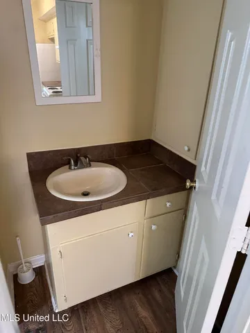 $1,325 | 1117 Woodfield Drive, Jackson, MS 39211