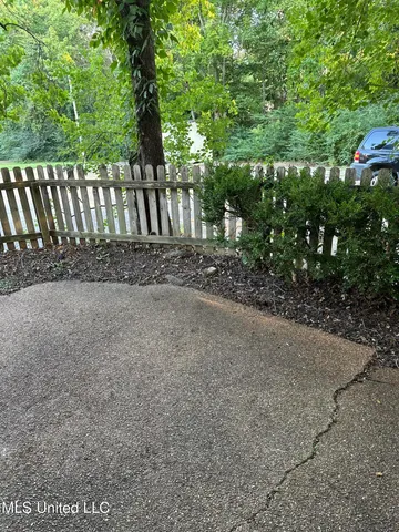 $1,325 | 1117 Woodfield Drive, Jackson, MS 39211