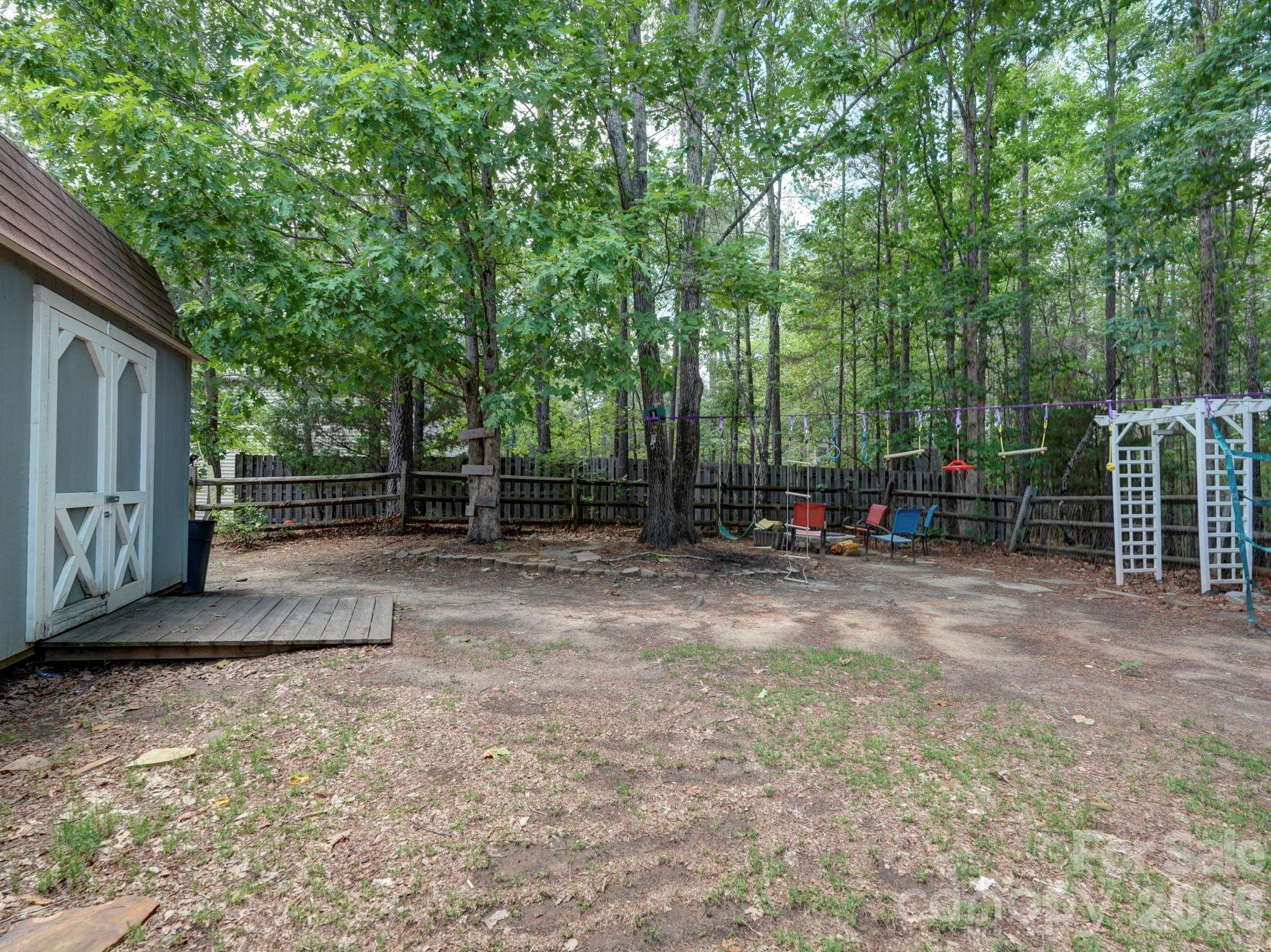 305 Hydrangea Drive Clover, SC 29710 - Photo 34 of 40