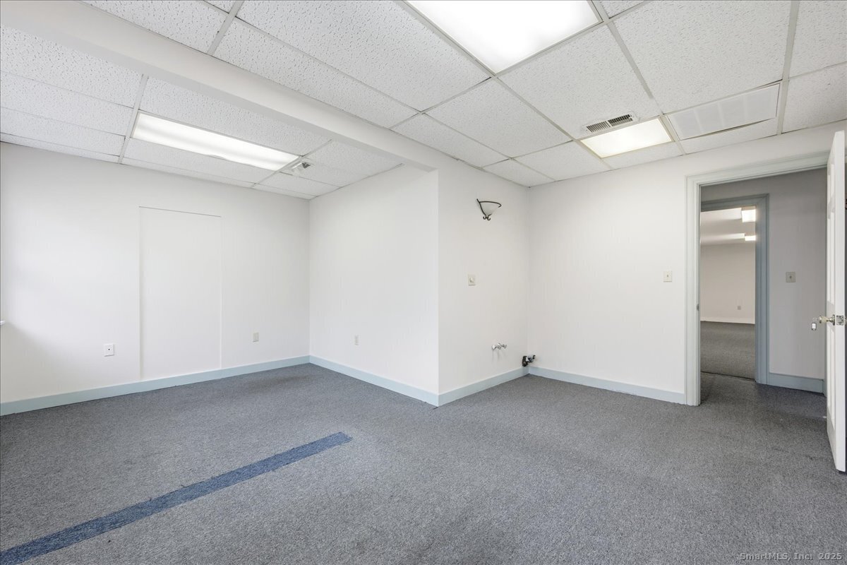 33 Deep River Road Essex, CT 06409 - Photo 28 of 40