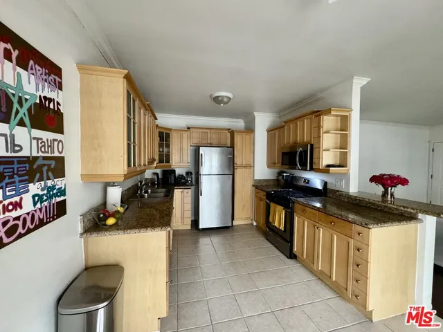 $415,000 | 563 East Hazel Street, Unit 6, Inglewood, CA 90302