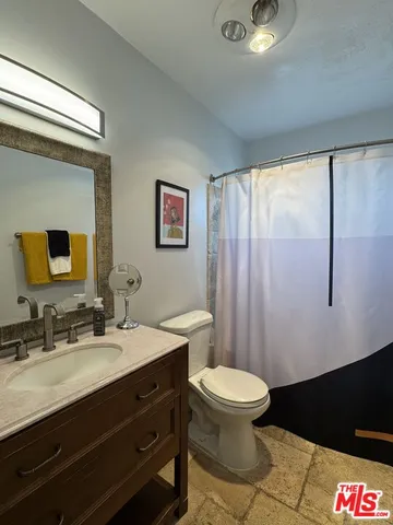 $415,000 | 563 East Hazel Street, Unit 6, Inglewood, CA 90302