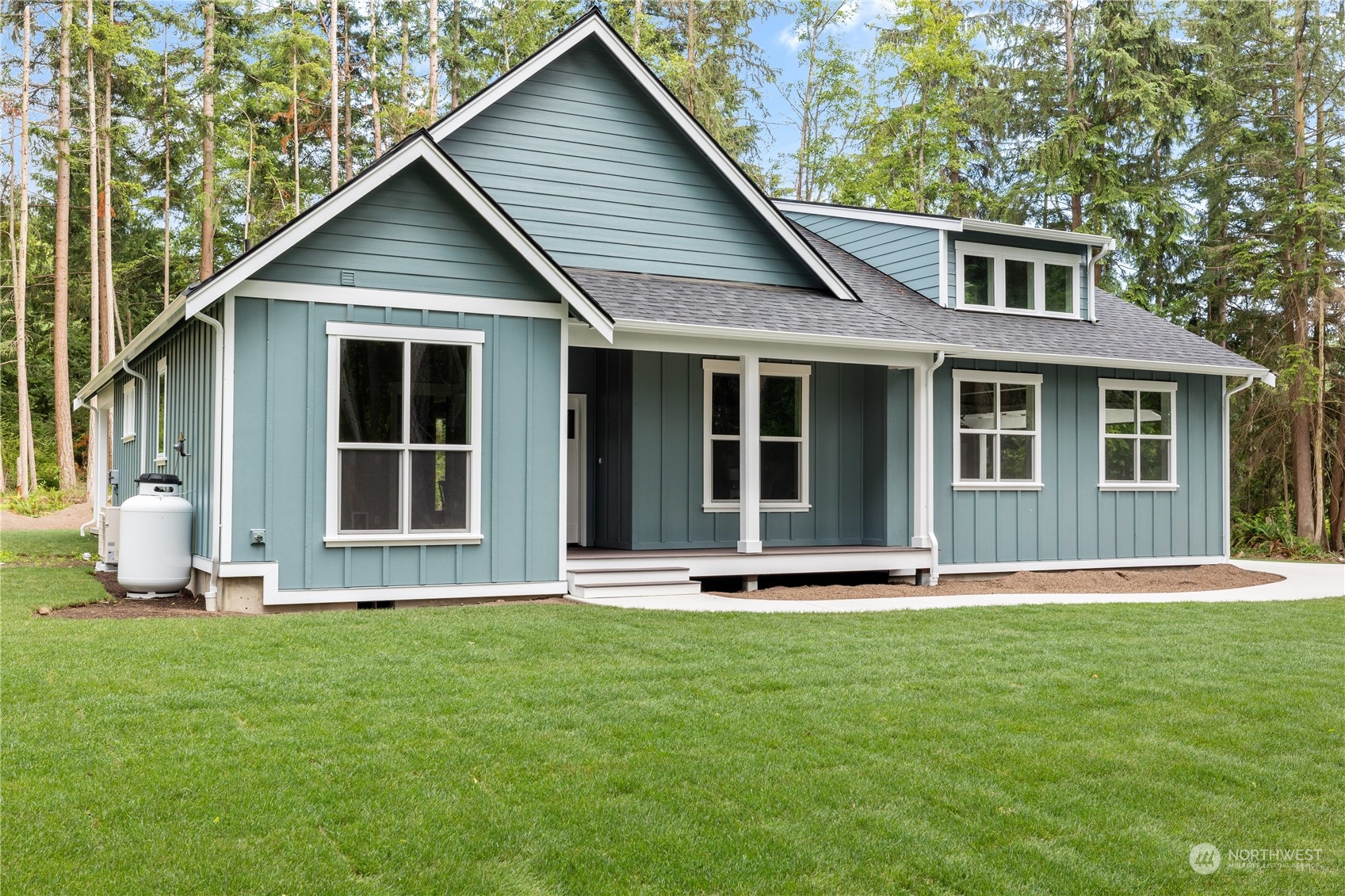 1267 Eagle Ridge Road Oak Harbor, WA 98277 - Photo 2 of 40 Gallery Image 2
