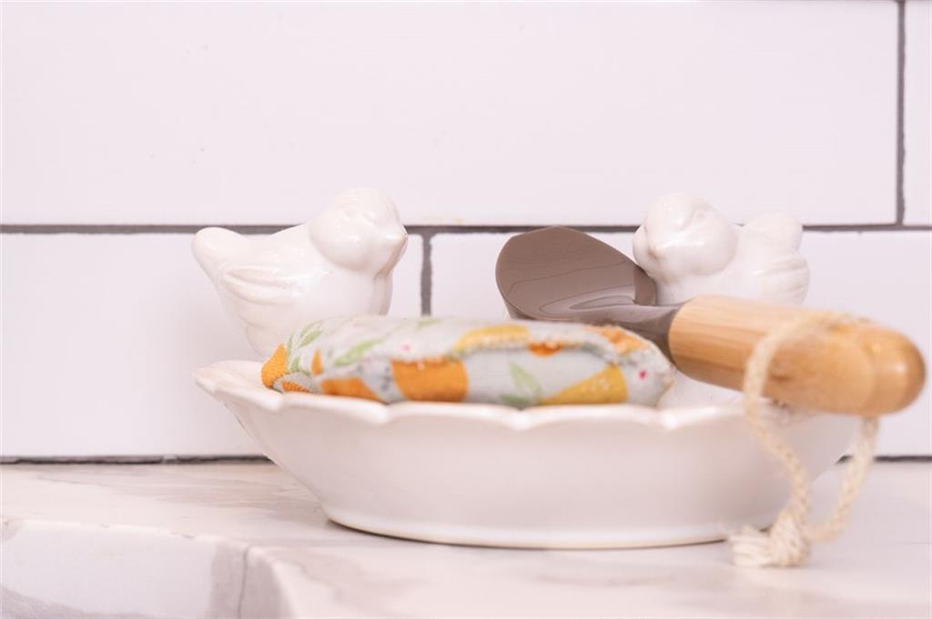 21 Willow Woods Road Social Circle, GA 30025 - Photo 15 of 49 a white bath tub sitting in a bathroom