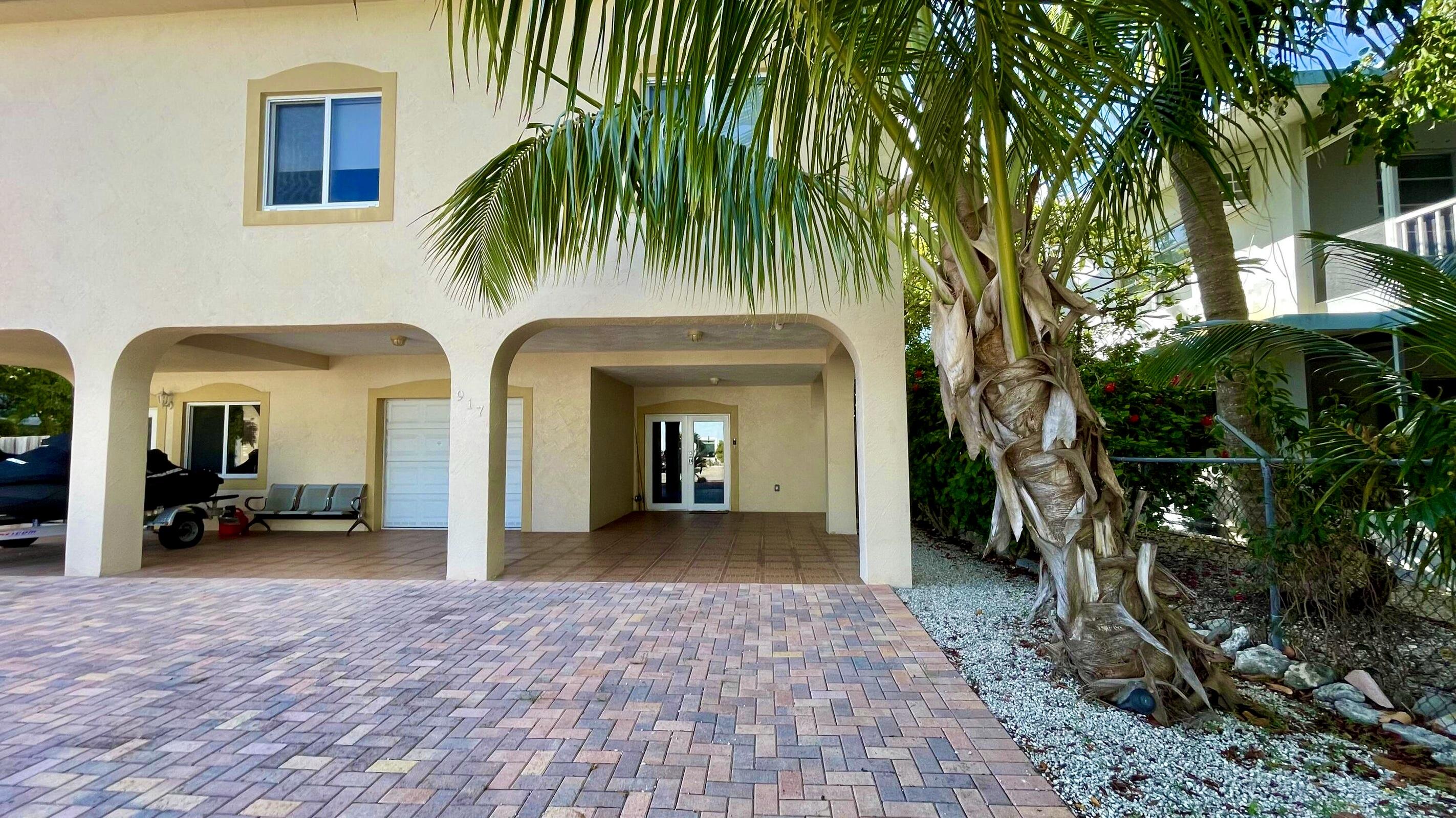 917 Red Bird Road Key Largo, FL 33037 - Photo 1 of 21 front view