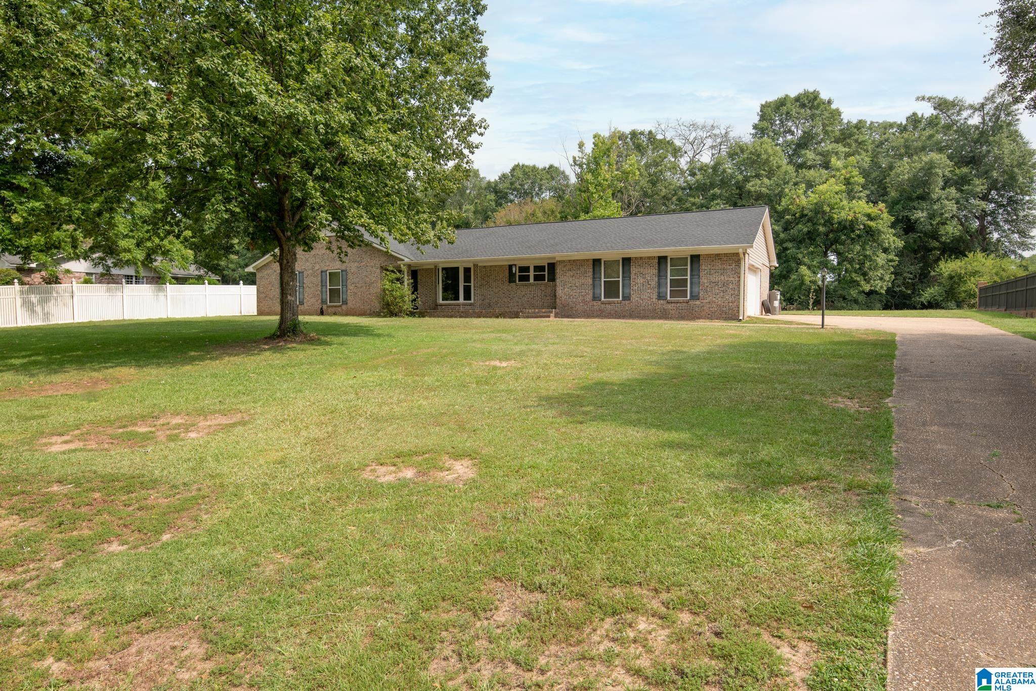 308 Cahaba Avenue Linden, AL 36748 - Photo 4 of 50