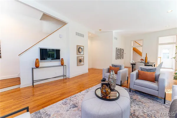 $425,000 | 2906 Lemp Avenue, St. Louis, MO 63118