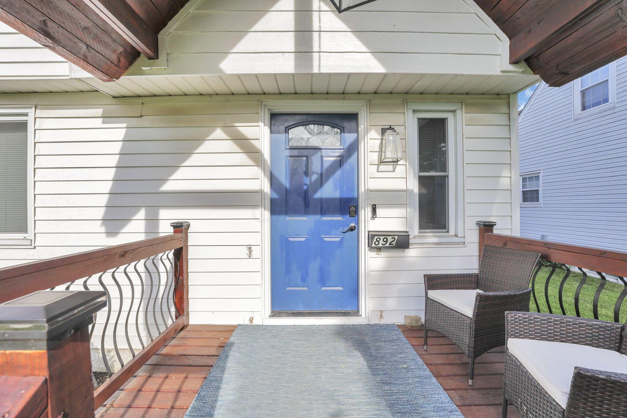 892 Wiltshire Road Columbus, OH 43204 - Photo 5 of 34 Front Porch