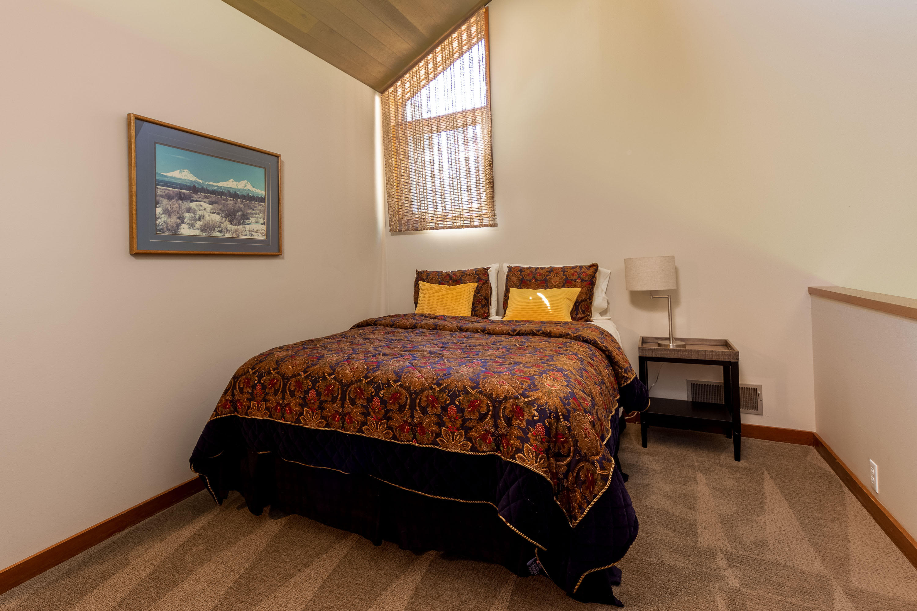 57279 Overlook Road, Unit 9 Sunriver, OR 97707 - Photo 13 of 24 9 Mtn View Lodge Condo-10