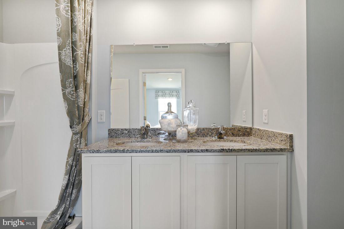 460 Maple Run Drive York, PA 17404 - Photo 25 of 36