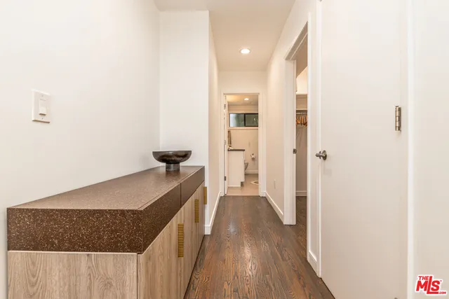 $6,240 | 8911 Cynthia Street, Unit 9, West Hollywood, CA 90069