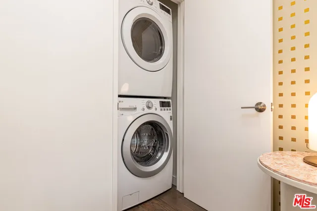 $6,240 | 8911 Cynthia Street, Unit 9, West Hollywood, CA 90069