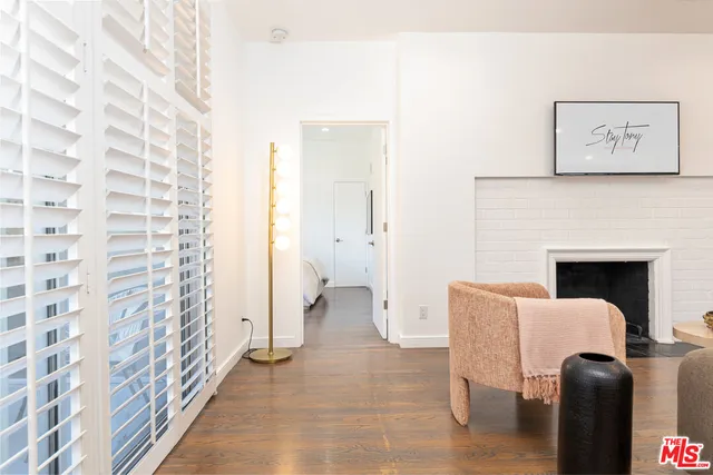 $6,240 | 8911 Cynthia Street, Unit 9, West Hollywood, CA 90069