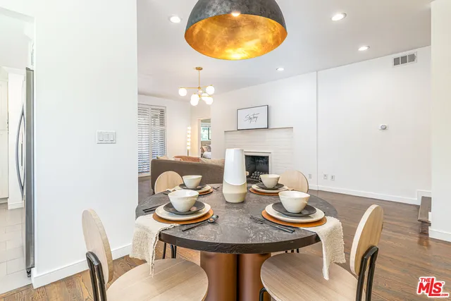 $6,240 | 8911 Cynthia Street, Unit 9, West Hollywood, CA 90069