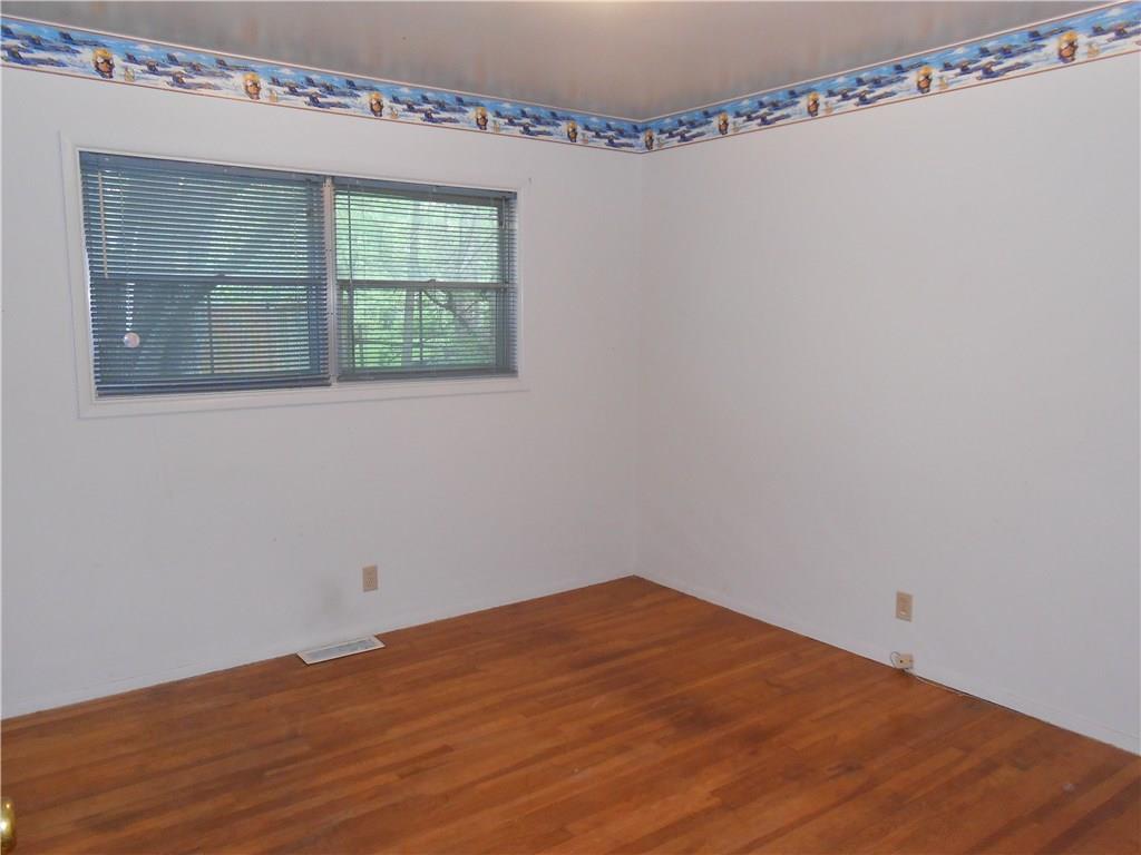 11030 Ruckle Street Carmel, IN 46280 - Photo 9 of 18 Gallery Image 9