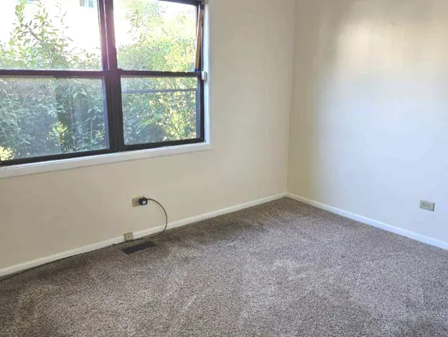 $99,500 | 4128 192nd Court, Unit 4128, Country Club Hills, IL 60478