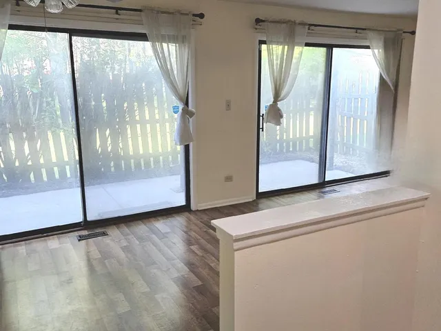 $99,500 | 4128 192nd Court, Unit 4128, Country Club Hills, IL 60478