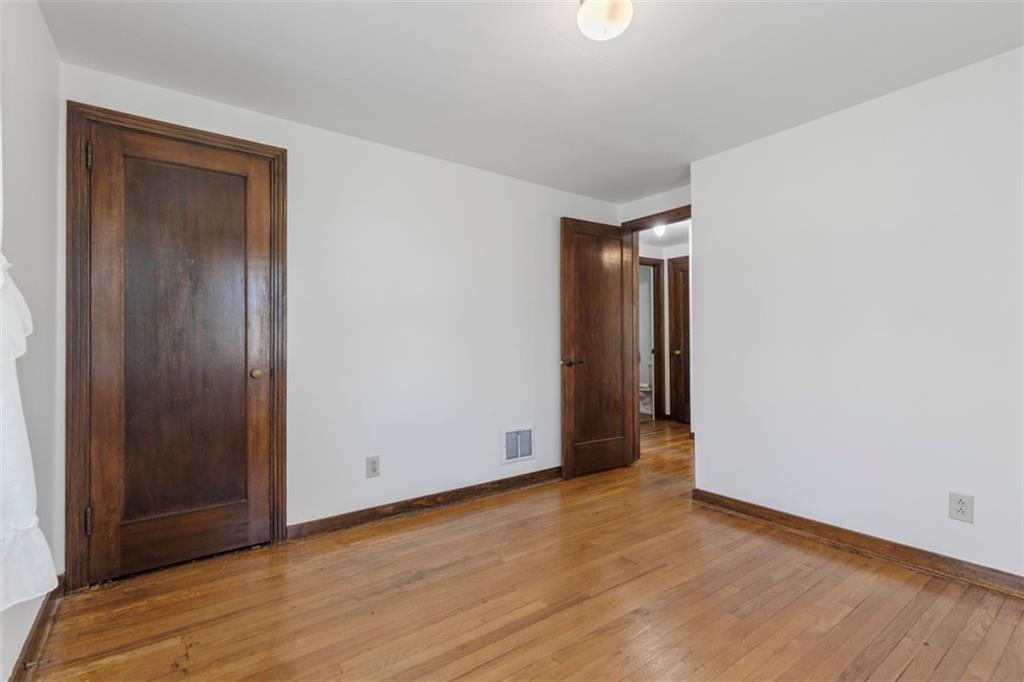 8201 Peebles Road Pittsburgh, PA 15237 - Photo 18 of 33