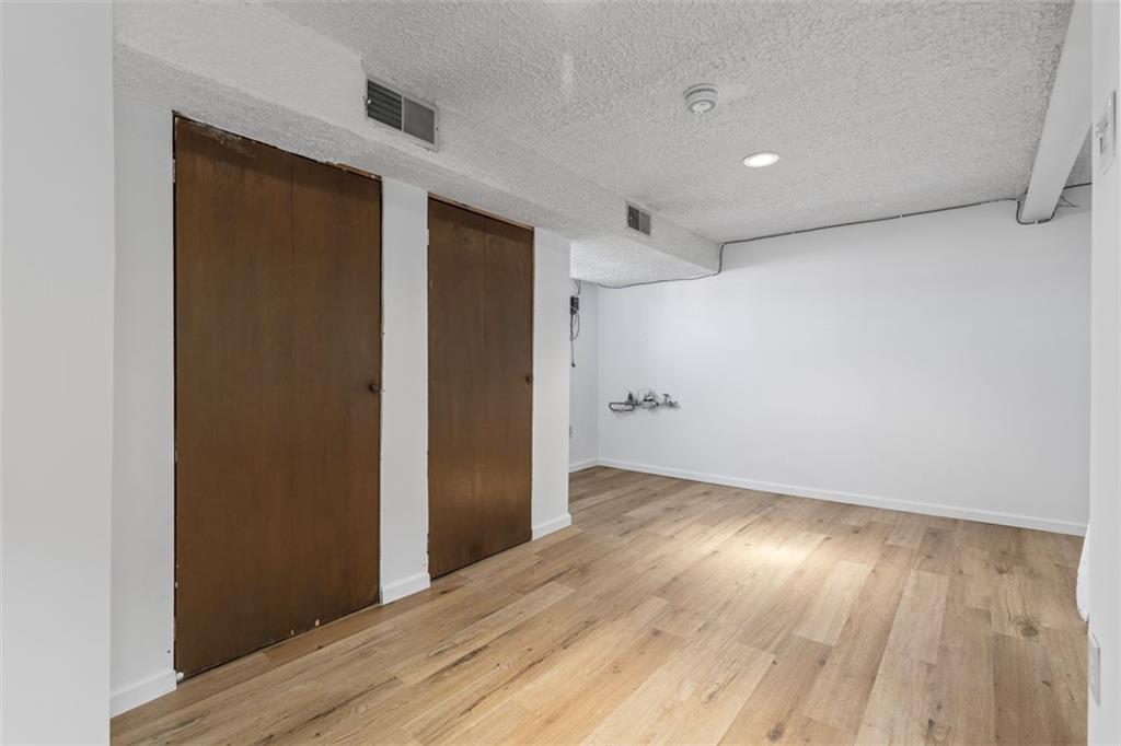 8201 Peebles Road Pittsburgh, PA 15237 - Photo 22 of 33